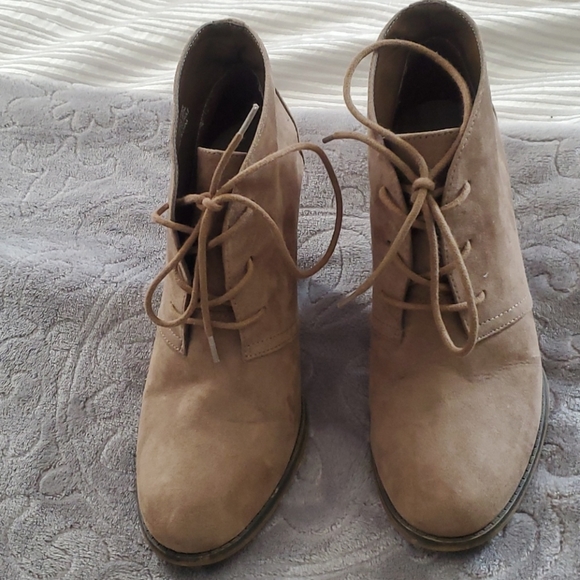 MIA booties - Picture 2 of 5